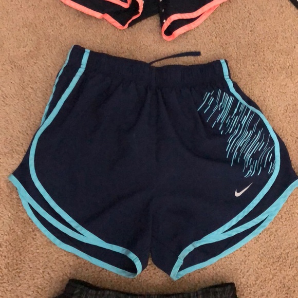 Nike Tempo Shorts Small - Picture 6 of 7